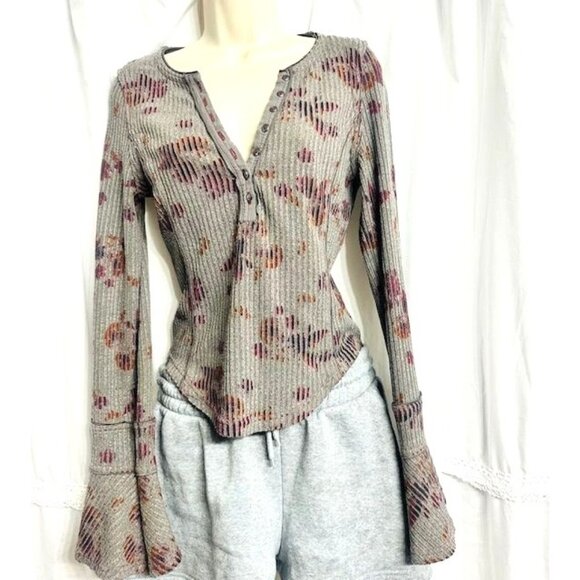Free People Ribbed Floral Henley Bohemian, Cottage Bell Long Sleeves Sweater Sm - Picture 2 of 9